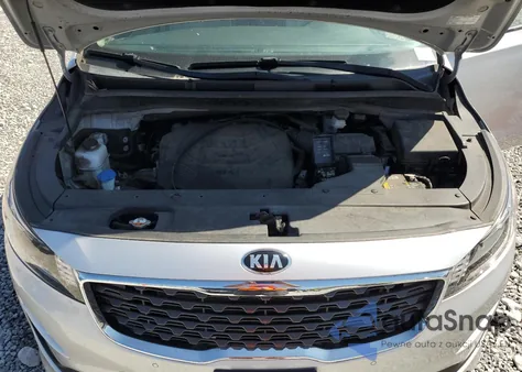 2020 Kia Sedona Lx из США, поврежденный, VIN KNDMB5C10L6580039